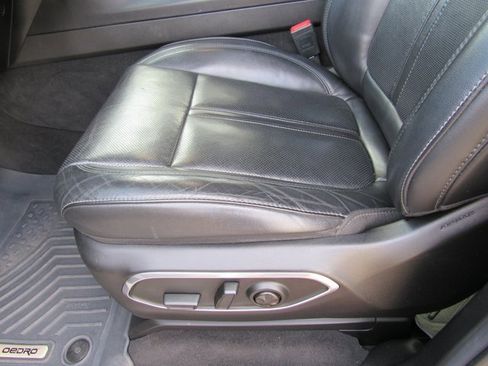 Used 2022 Jeep Wagoneer Series I image 15