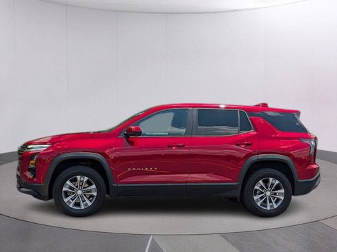 Used 2026 Chevrolet Equinox LT w/ Convenience Package II FWD image 4