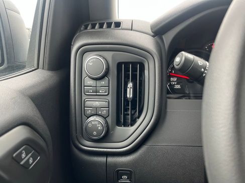 New 2026 Chevrolet Silverado 1500 W/T w/ WT Value Package AWD/4WD image 11