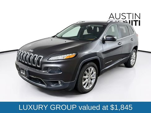 Used 2016 Jeep Cherokee Limited w/ Luxury Group FWD image 3