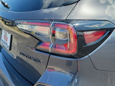 Certified 2023 Subaru Outback Onyx Edition AWD/4WD image 11