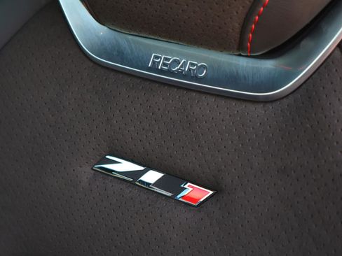 Used 2019 Chevrolet Camaro ZL1 image 12