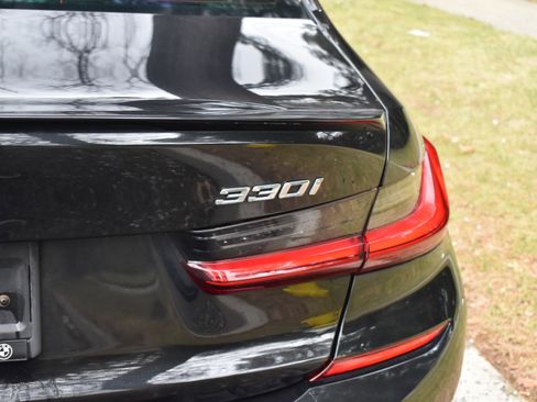 Used 2021 BMW 330i w/ M Sport Package image 16