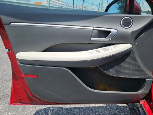 Used 2025 Hyundai Sonata SEL FWD image 14