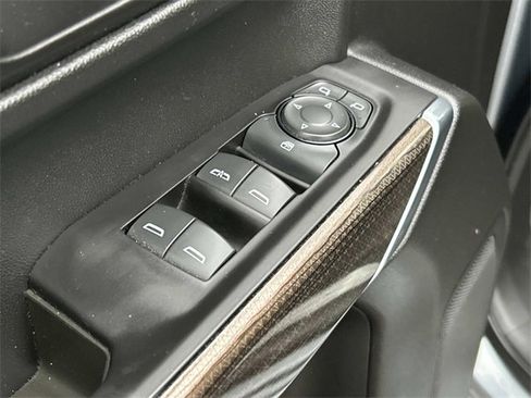 Used 2020 Chevrolet Silverado 1500 LT image 29