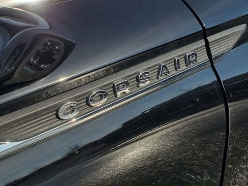 Used 2022 Lincoln Corsair AWD w/ Equipment Group 101A image 6