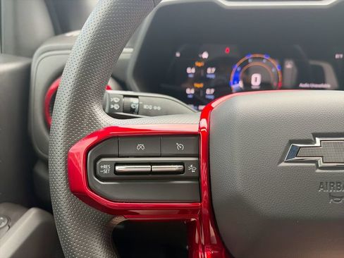 Used 2024 Chevrolet Colorado Trail Boss w/ Technology Package AWD/4WD image 22
