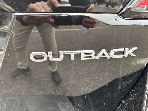 Used 2023 Subaru Outback Premium image 22
