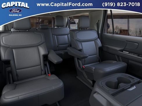 New 2026 Ford Expedition Max Active RWD image 12