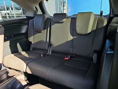 Used 2023 Honda Odyssey Touring image 10