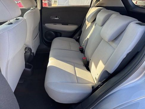 Used 2022 Honda HR-V LX image 8