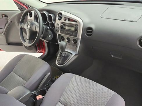 Used 2005 Toyota Matrix image 24