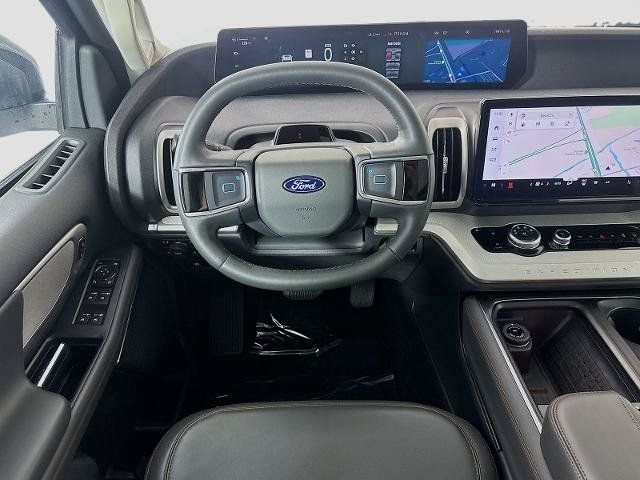 Certified 2025 Ford Expedition Active AWD/4WD image 23