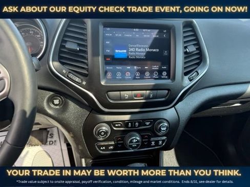 Used 2021 Jeep Cherokee Latitude Lux 80th Anniv w/ Quick Order Package 26U 80TH AWD/4WD image 16