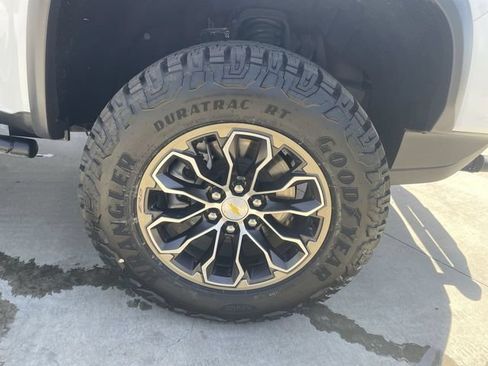 Used 2021 Chevrolet Colorado ZR2 AWD/4WD image 32