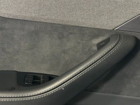 Used 2026 Tesla Model Y Long Range image 11