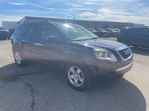 Used 2011 GMC Acadia SL w/ Preferred Package image 8