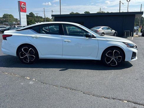 Used 2024 Nissan Altima 2.5 SR image 7