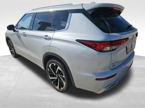 Used 2022 Mitsubishi Outlander SEL image 5