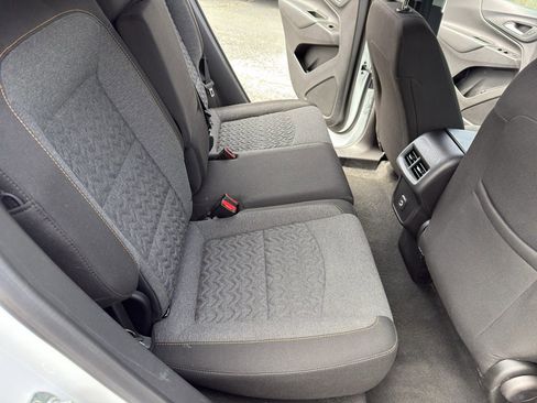 Used 2024 Chevrolet Equinox LT image 28