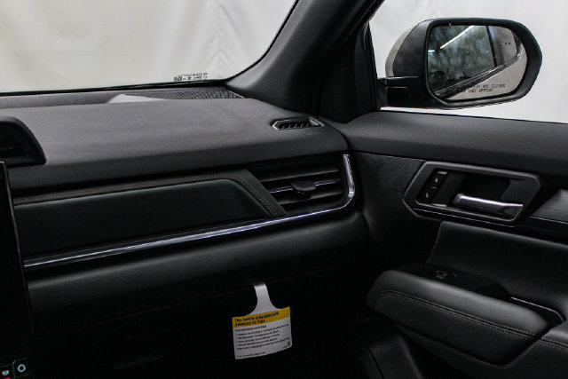 New 2027 GMC Terrain AT4 w/ Technology Package II AWD/4WD image 22