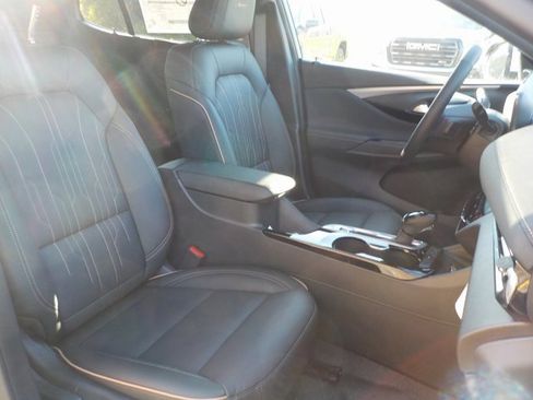 New 2025 Buick Envista Avenir image 22