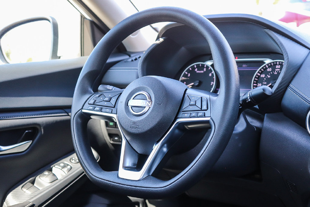 Certified 2025 Nissan Sentra SV FWD image 15