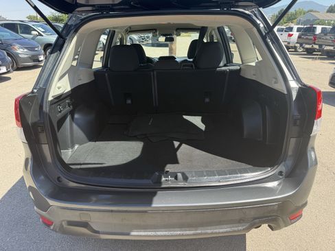 Used 2020 Subaru Forester AWD/4WD image 17