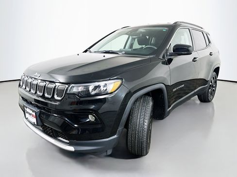 Used 2022 Jeep Compass Limited AWD/4WD image 3