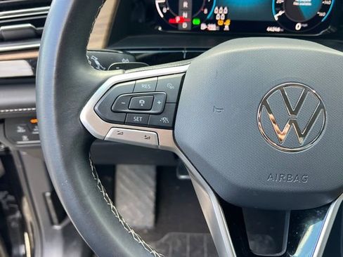 Used 2024 Volkswagen Atlas SE image 22