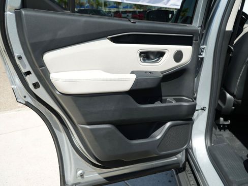 New 2026 Honda Pilot EX-L image 17