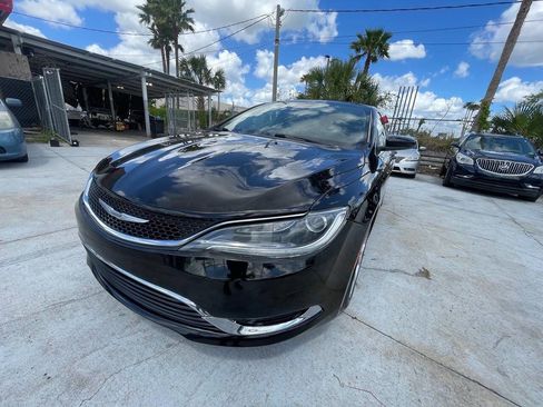 Used 2016 Chrysler 200 Limited w/ Anniversary Edition FWD image 17