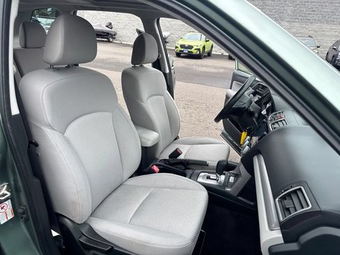 Used 2017 Subaru Forester 2.5i Premium AWD/4WD image 13