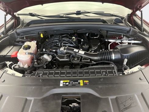 Used 2022 Jeep Grand Cherokee L Limited AWD/4WD image 28