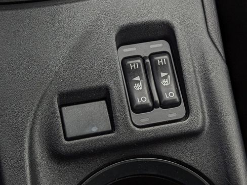 Used 2018 Subaru Impreza 2.0i Premium image 23