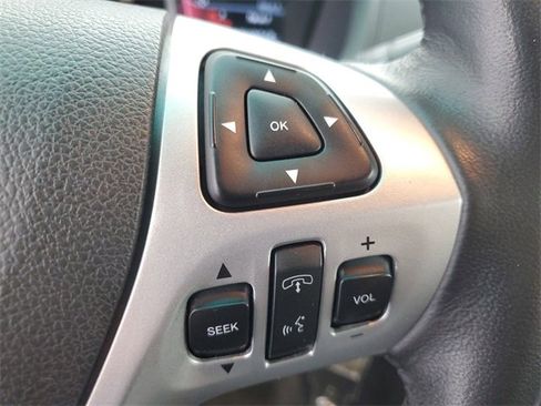 Used 2014 Ford Explorer XLT w/ Equipment Group 202A image 26