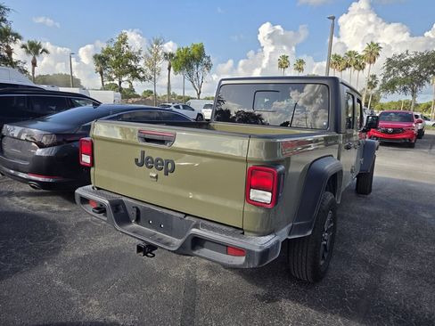 Used 2026 Jeep Gladiator Sport AWD/4WD image 5