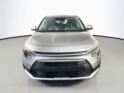 Used 2026 Kia Niro LX FWD image 2