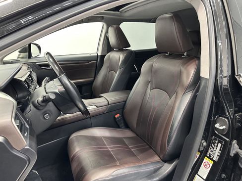 Used 2018 Lexus RX 450hL Luxury image 11