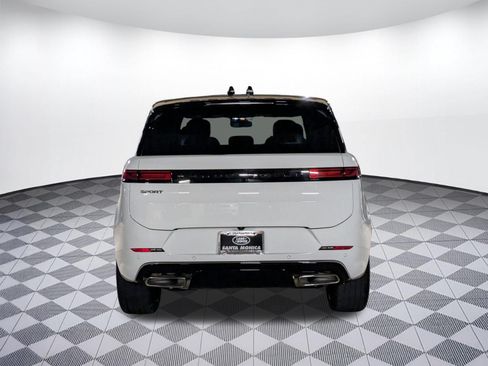 New 2026 Land Rover Range Rover Sport Dynamic SE AWD/4WD image 4