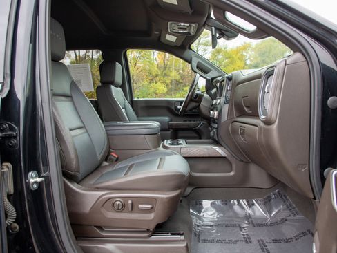 Used 2022 GMC Sierra 2500 Denali image 13