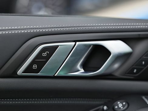 New 2026 BMW X5 M Competition w/ Executive Package AWD/4WD image 15