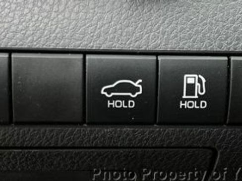 Used 2020 Toyota Camry LE FWD image 24