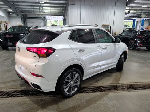 Used 2023 Buick Encore GX Select w/ Sport Touring Package AWD/4WD image 3