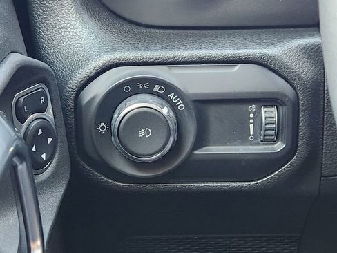 Used 2023 Jeep Wrangler Willys image 20