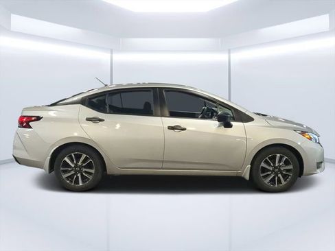 Used 2025 Nissan Versa S w/ S Plus Package FWD image 2