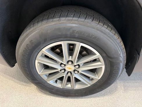 Used 2023 Chevrolet Traverse LT AWD/4WD image 6