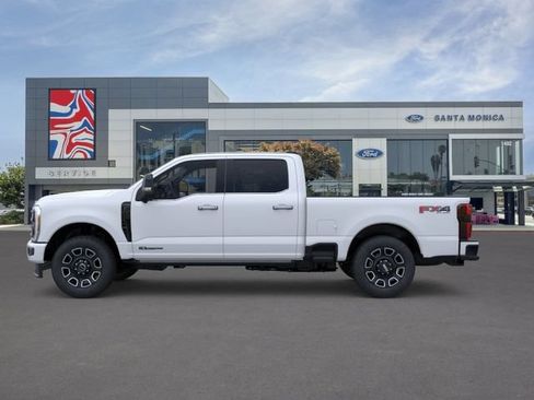 New 2026 Ford F250 Platinum w/ FX4 Off-Road Package AWD/4WD image 3