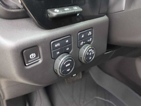 Used 2024 Chevrolet Silverado 1500 ZR2 w/ Technology Package AWD/4WD image 36