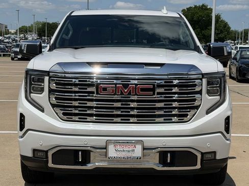 Used 2024 GMC Sierra 1500 Denali w/ Technology Package AWD/4WD image 7
